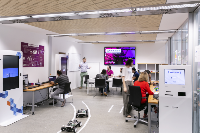 Blockchain laborategia